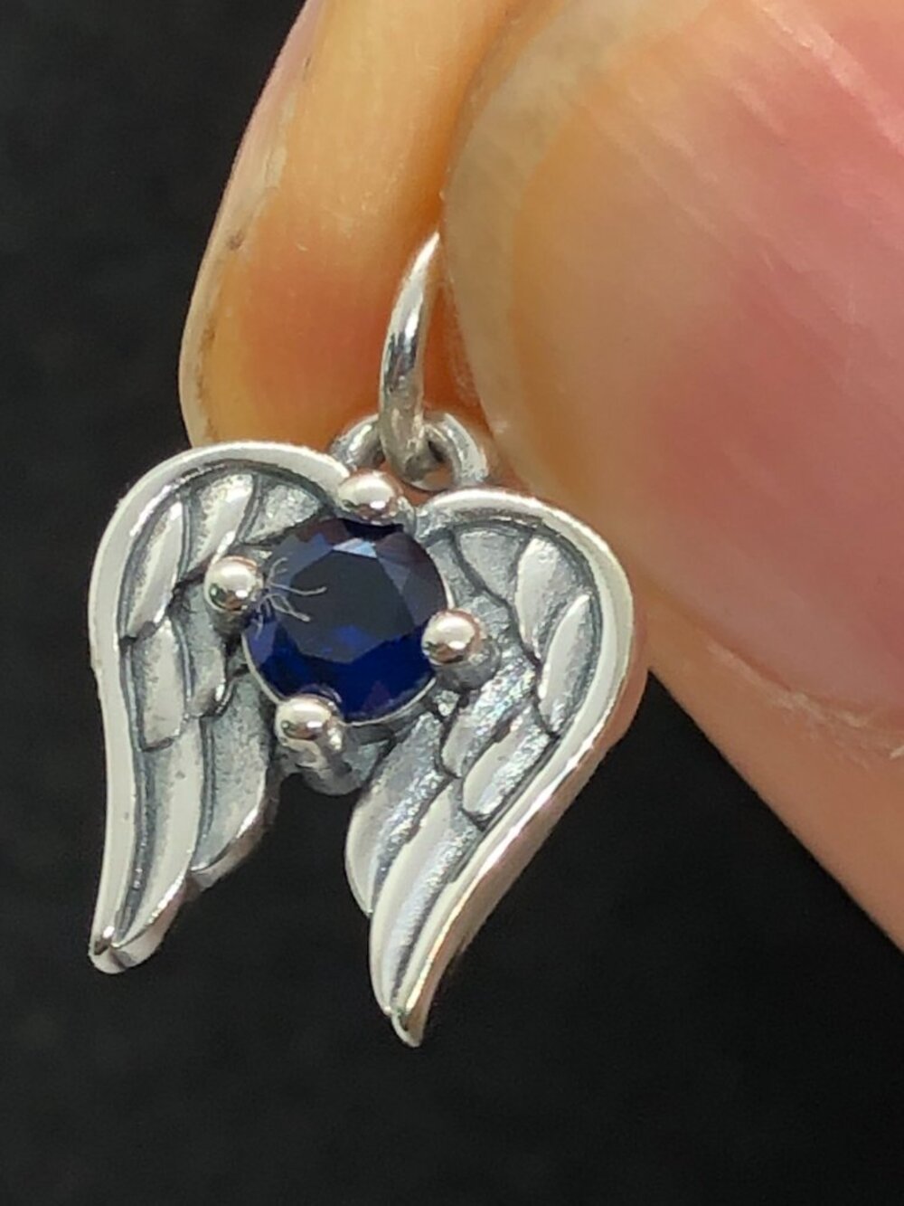 👍👍James Avery Angel Wings Birthstone Charm Garnet September